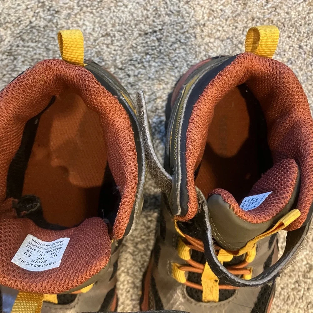 Merrell M-FST Mid A/C Waterproof Kids Hiking Boots Olive Orange MK261289 11M